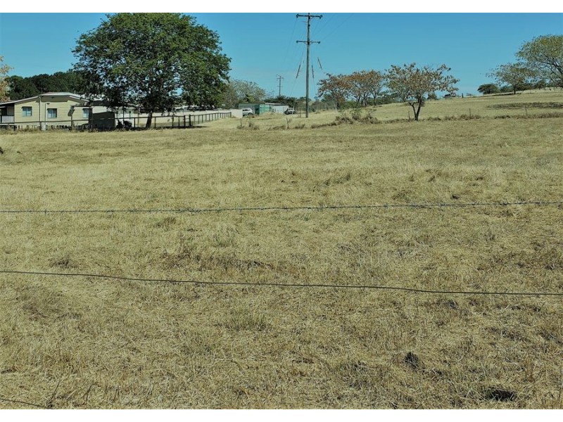 6 Felix Street, Charters Towers QLD 4820