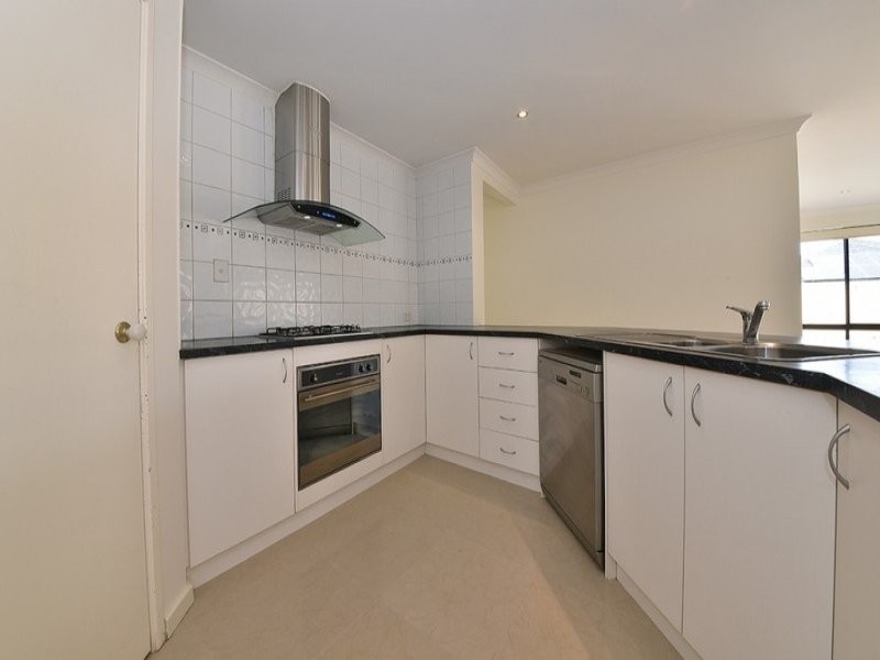 38 Giglia Drive, Sinagra WA 6065