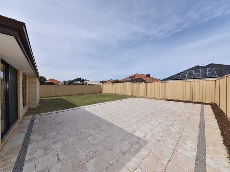 38 Giglia Drive, Sinagra WA 6065
