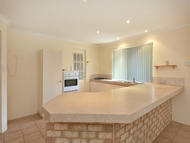 6 Kattamorda Pass, Sinagra WA 6065