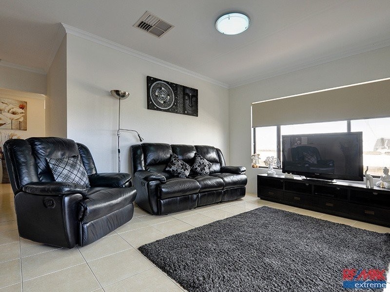 9A Simeon Rise, Pearsall WA 6065