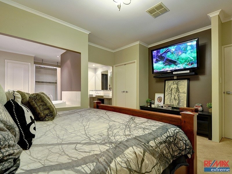 1 Cairo Way, Wanneroo WA 6065