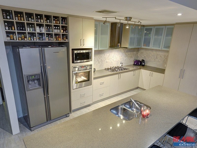 1 Cairo Way, Wanneroo WA 6065