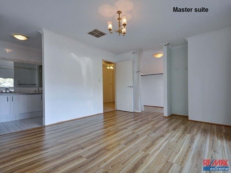 28 Crosthwait Circuit, Tapping WA 6065