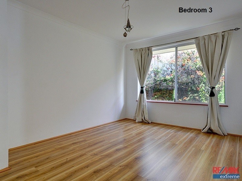 28 Crosthwait Circuit, Tapping WA 6065