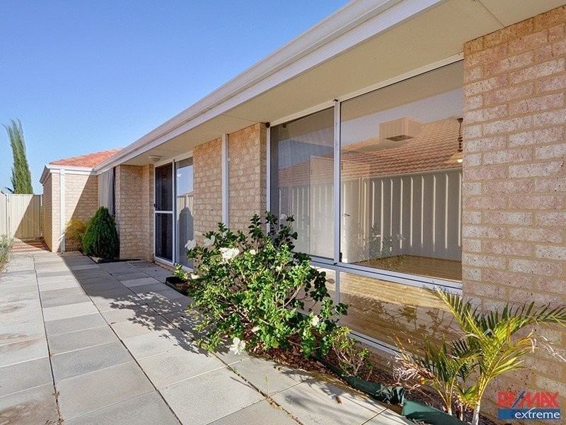 28 Crosthwait Circuit, Tapping WA 6065