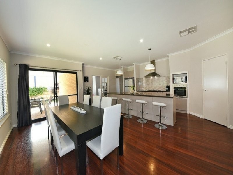 12 Coot Way, Tapping WA 6065