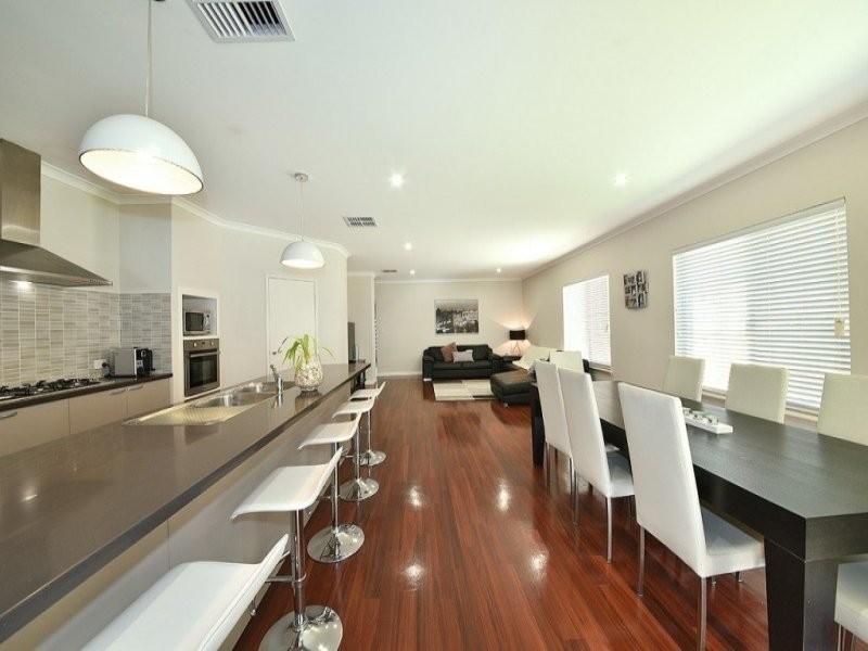 12 Coot Way, Tapping WA 6065