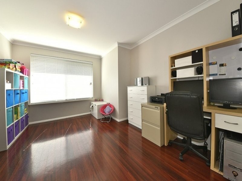 12 Coot Way, Tapping WA 6065