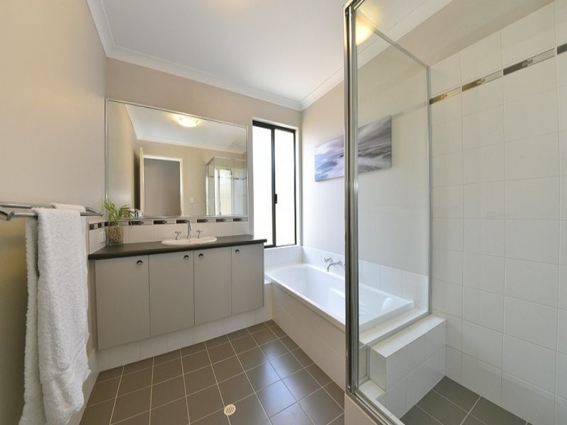 12 Coot Way, Tapping WA 6065