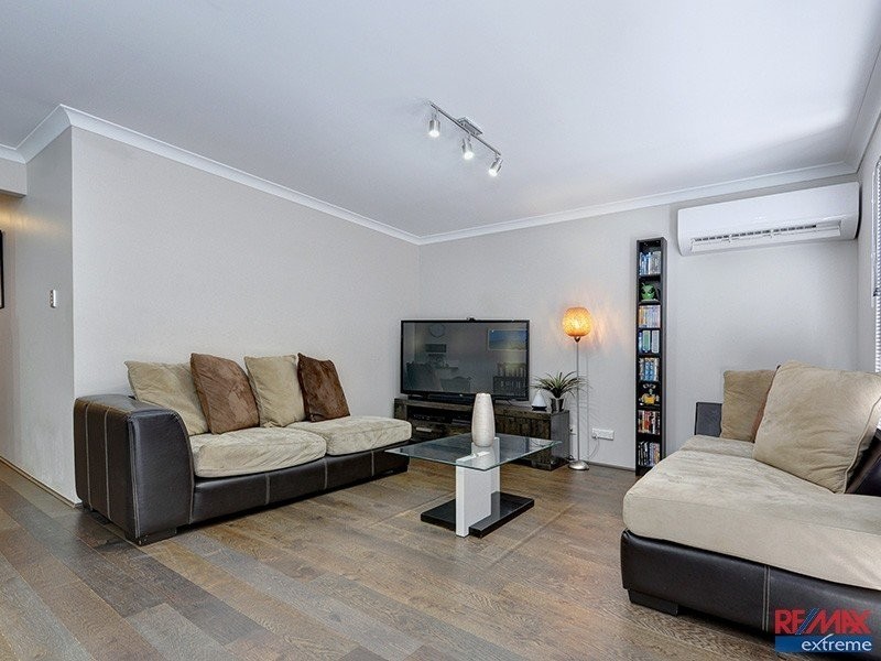 31 Sawtooth Bend, Banksia Grove WA 6031