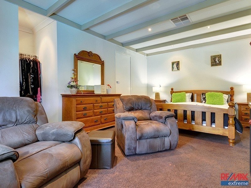 33 Beenong Street, Wanneroo WA 6065