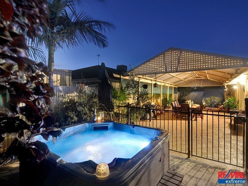 1 Siderno Rise, Hocking WA 6065