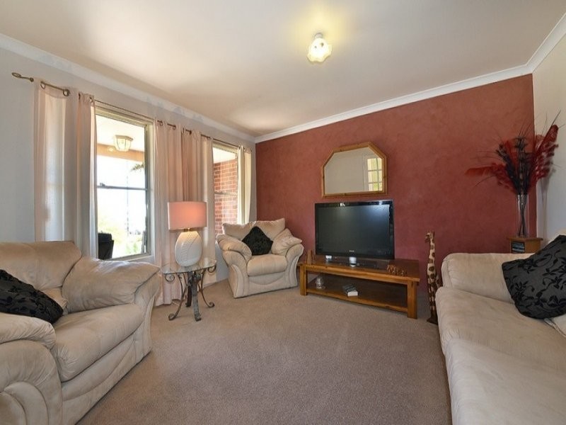 54 Cheriton Drive, Carramar WA 6031