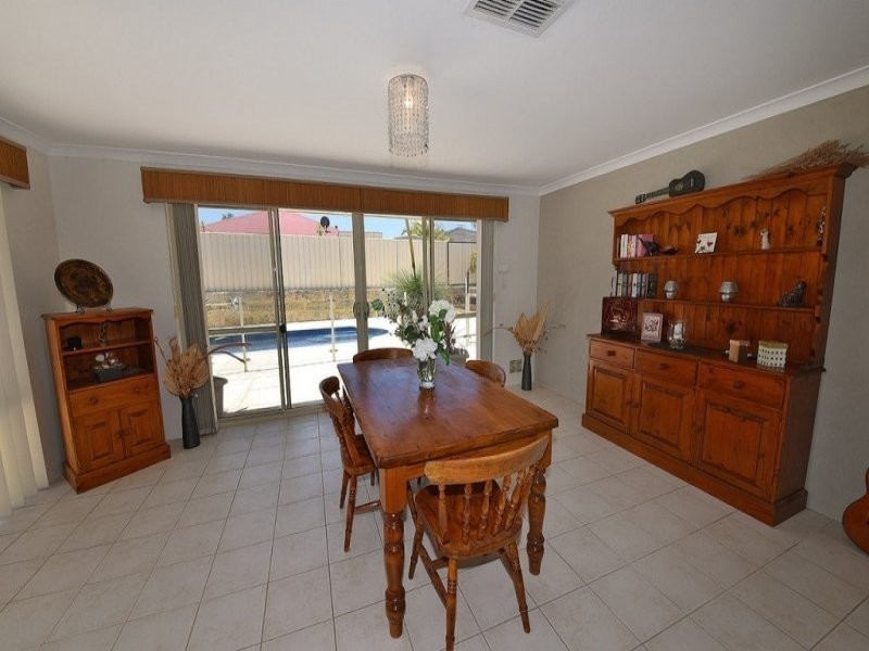 54 Cheriton Drive, Carramar WA 6031