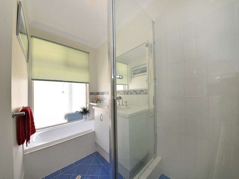 54 Cheriton Drive, Carramar WA 6031