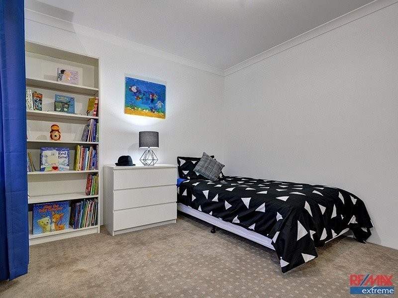 12 Salzburg Way, Wanneroo WA 6065