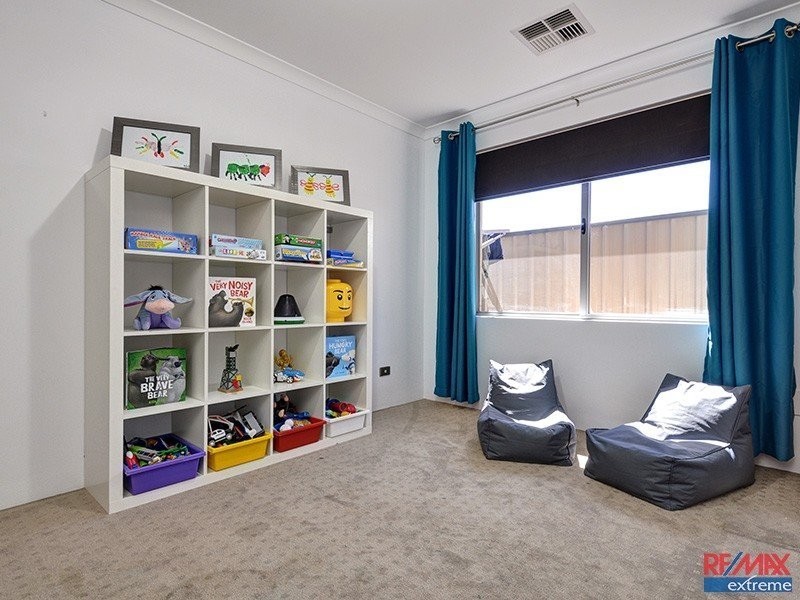 12 Salzburg Way, Wanneroo WA 6065