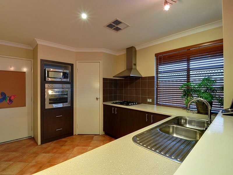 2 Vermont Approach, Hocking WA 6065