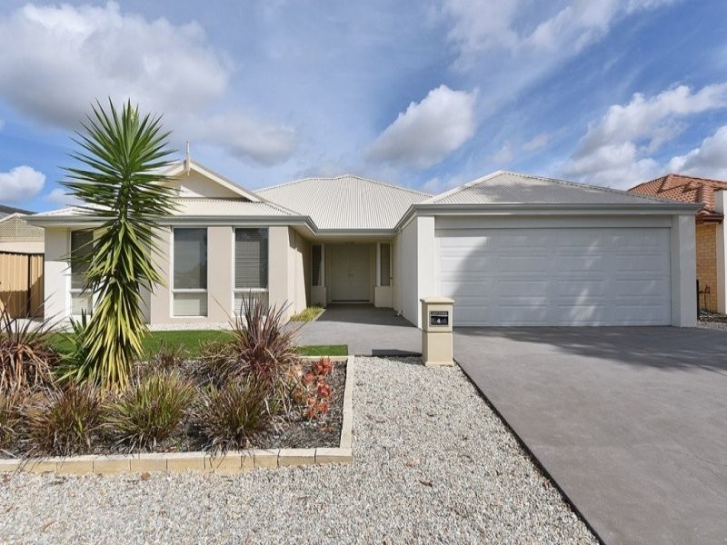 4 Harden Park Trail, Carramar WA 6031