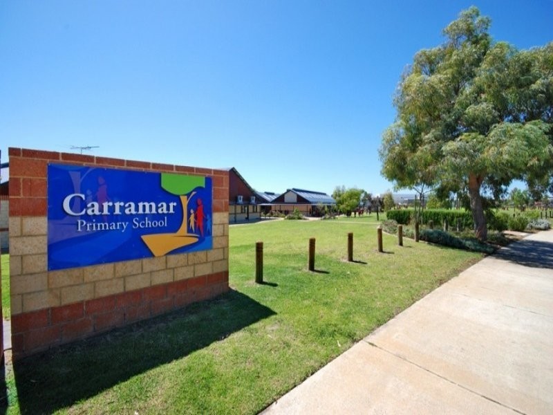 4 Harden Park Trail, Carramar WA 6031
