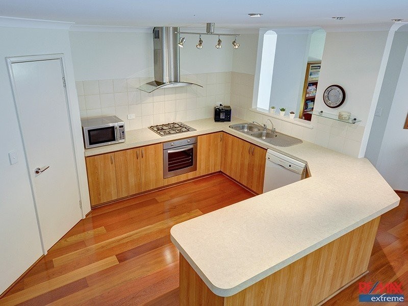 119 East Road, Hocking WA 6065