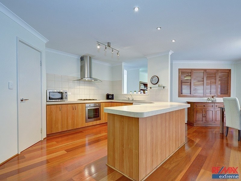 119 East Road, Hocking WA 6065