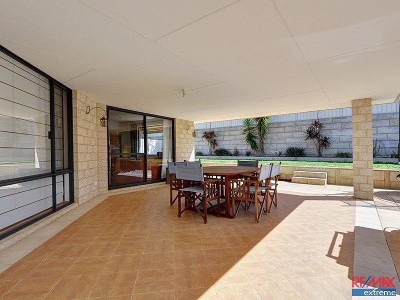 119 East Road, Hocking WA 6065