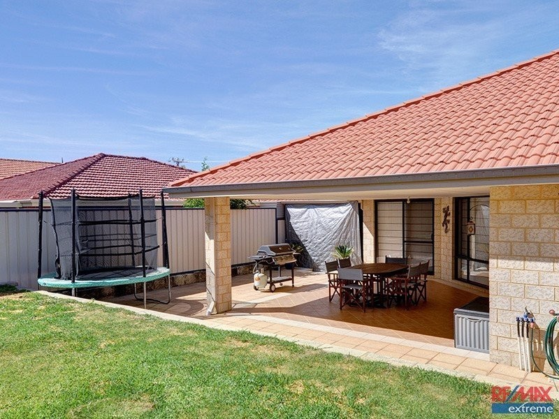 119 East Road, Hocking WA 6065