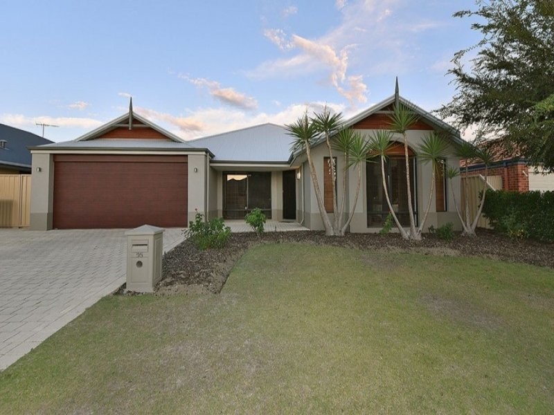 95 Da Vinci Drive, Tapping WA 6065