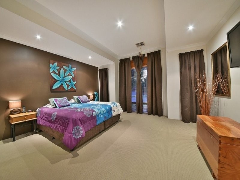 95 Da Vinci Drive, Tapping WA 6065