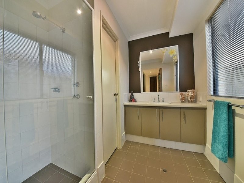 95 Da Vinci Drive, Tapping WA 6065