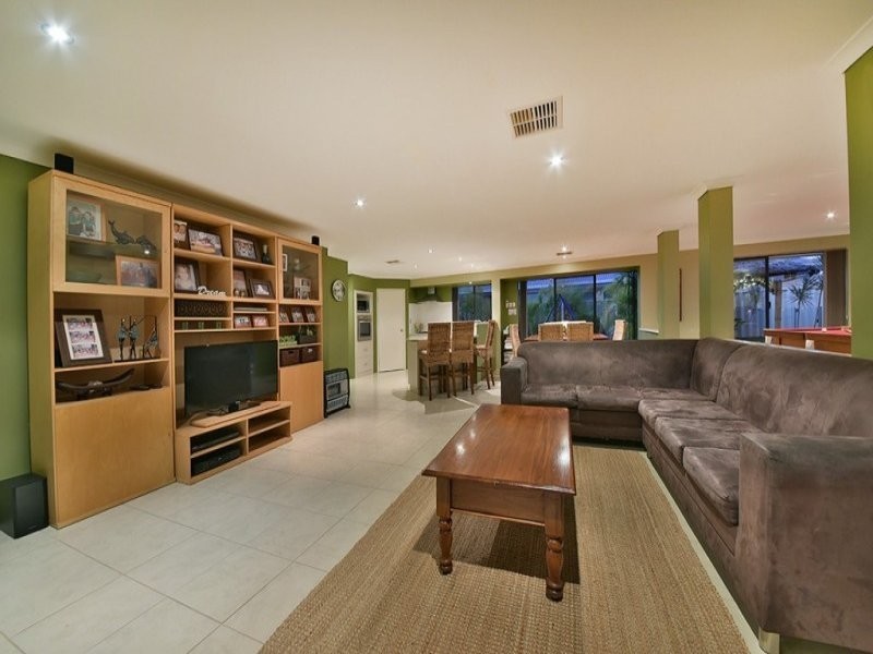 95 Da Vinci Drive, Tapping WA 6065