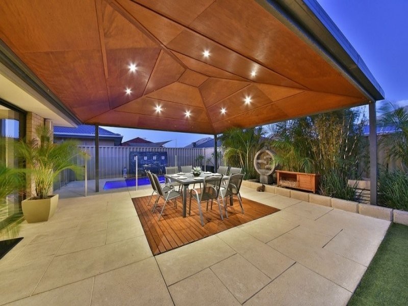 95 Da Vinci Drive, Tapping WA 6065