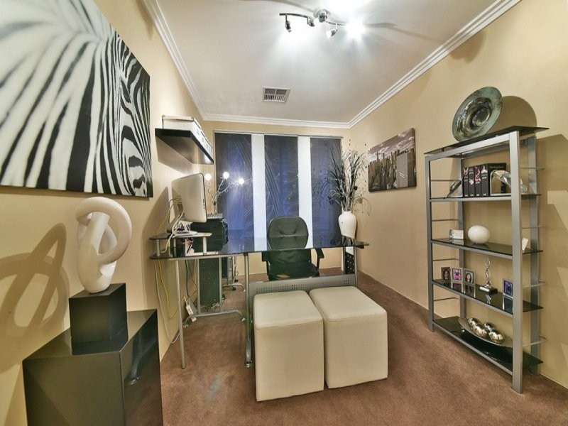 15 Coolidge Gardens, Tapping WA 6065