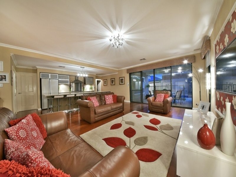 15 Coolidge Gardens, Tapping WA 6065