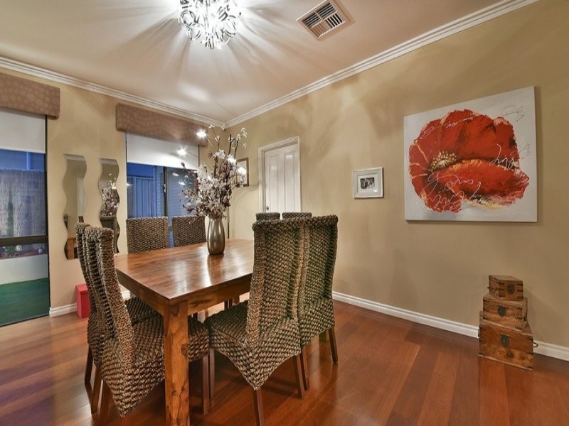 15 Coolidge Gardens, Tapping WA 6065