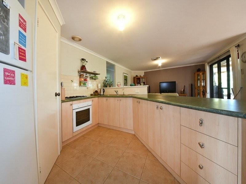 6 Kurnalpi Turn, Wanneroo WA 6065