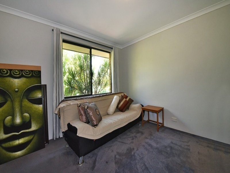 6 Kurnalpi Turn, Wanneroo WA 6065