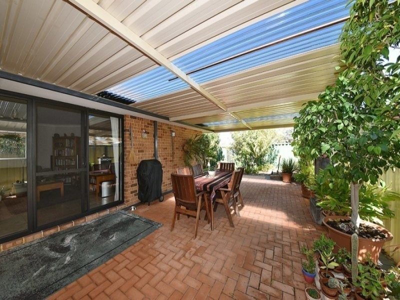 6 Kurnalpi Turn, Wanneroo WA 6065