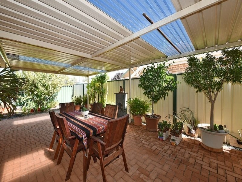 6 Kurnalpi Turn, Wanneroo WA 6065