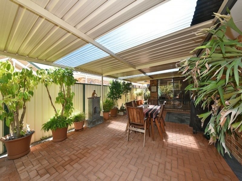 6 Kurnalpi Turn, Wanneroo WA 6065