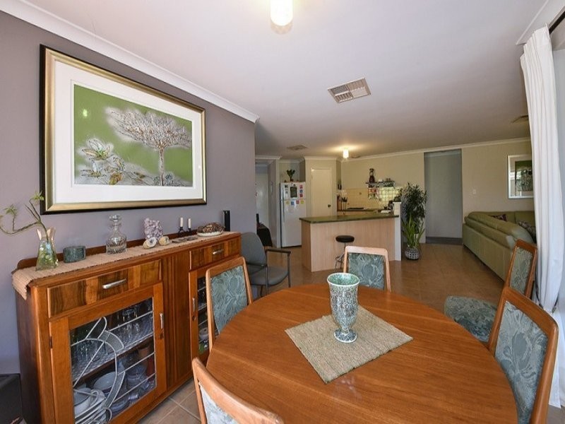 6 Kurnalpi Turn, Wanneroo WA 6065