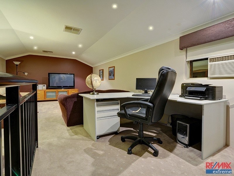 5 Chittering Vista, Pearsall WA 6065