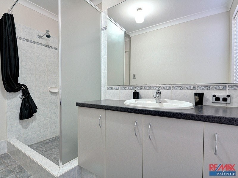 15 Verdello Way, Pearsall WA 6065