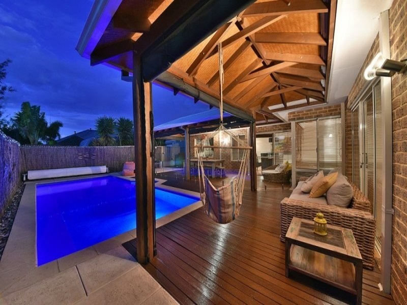 7 Champaigne Drive, Tapping WA 6065