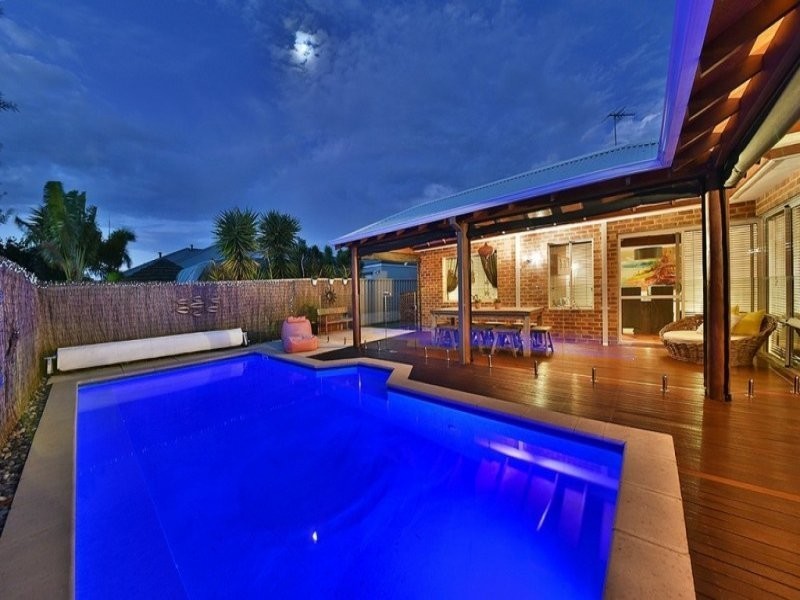 7 Champaigne Drive, Tapping WA 6065