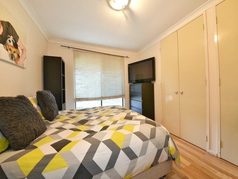 8 Towerhill Road, Alexander Heights WA 6064