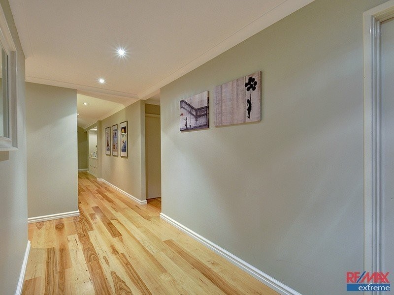 20 Toledo Drive, Hocking WA 6065