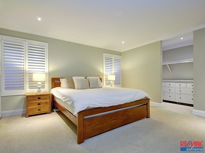 20 Toledo Drive, Hocking WA 6065